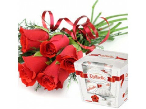 Букети для жінок 5 червоних троянд